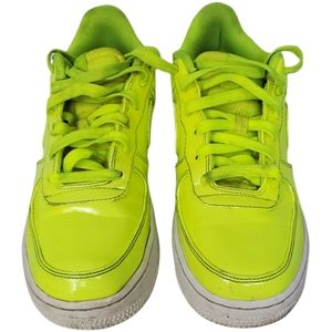 Nike Air Force 1 Lv8 UV Volt Green SNEAKERS Youth